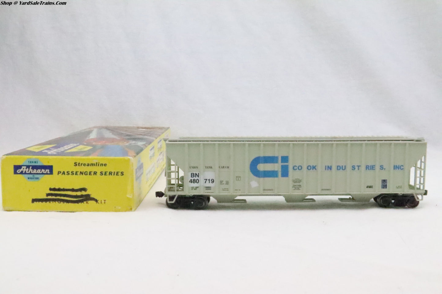 ATH-???? - 3-Bay Hopper - Burlington Northern (Cook Industries) - BN 480719 - Resister & Metal Wheels - HO Scale - Preowned