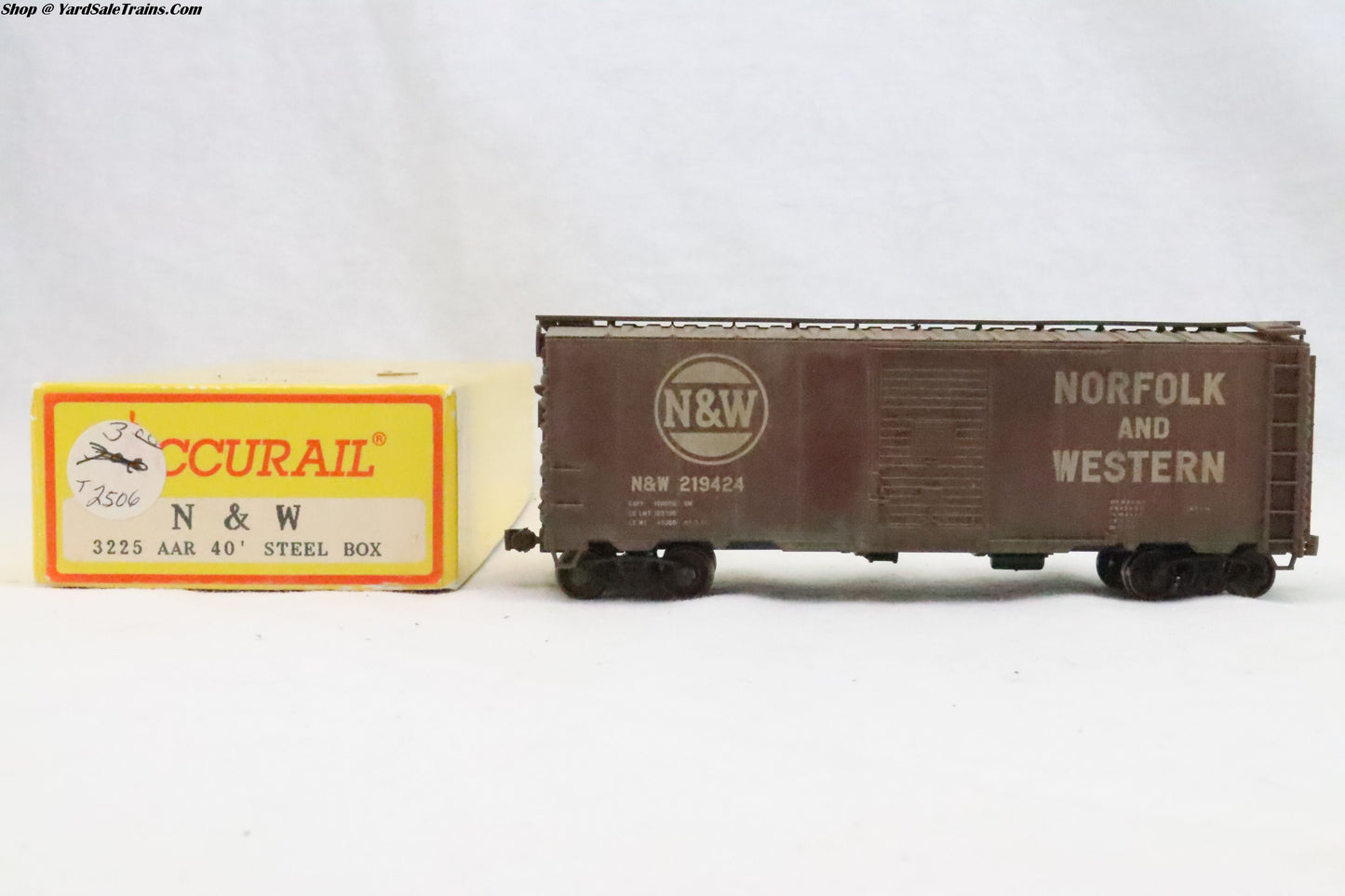 ACR-3225 - AAR 40' Steel Box Car - Norfolk & Western - N&W 219424 - Weathered - Resistor & Metal Wheels - HO Scale - Preowned