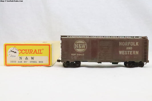 ACR-3225 - AAR 40' Steel Box Car - Norfolk & Western - N&W 219424 - Weathered - Resistor & Metal Wheels - HO Scale - Preowned