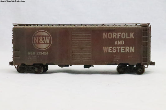 ACR-3225 - AAR 40' Steel Box Car - Norfolk & Western - N&W 219424 - Weathered - Resistor & Metal Wheels - HO Scale - Preowned