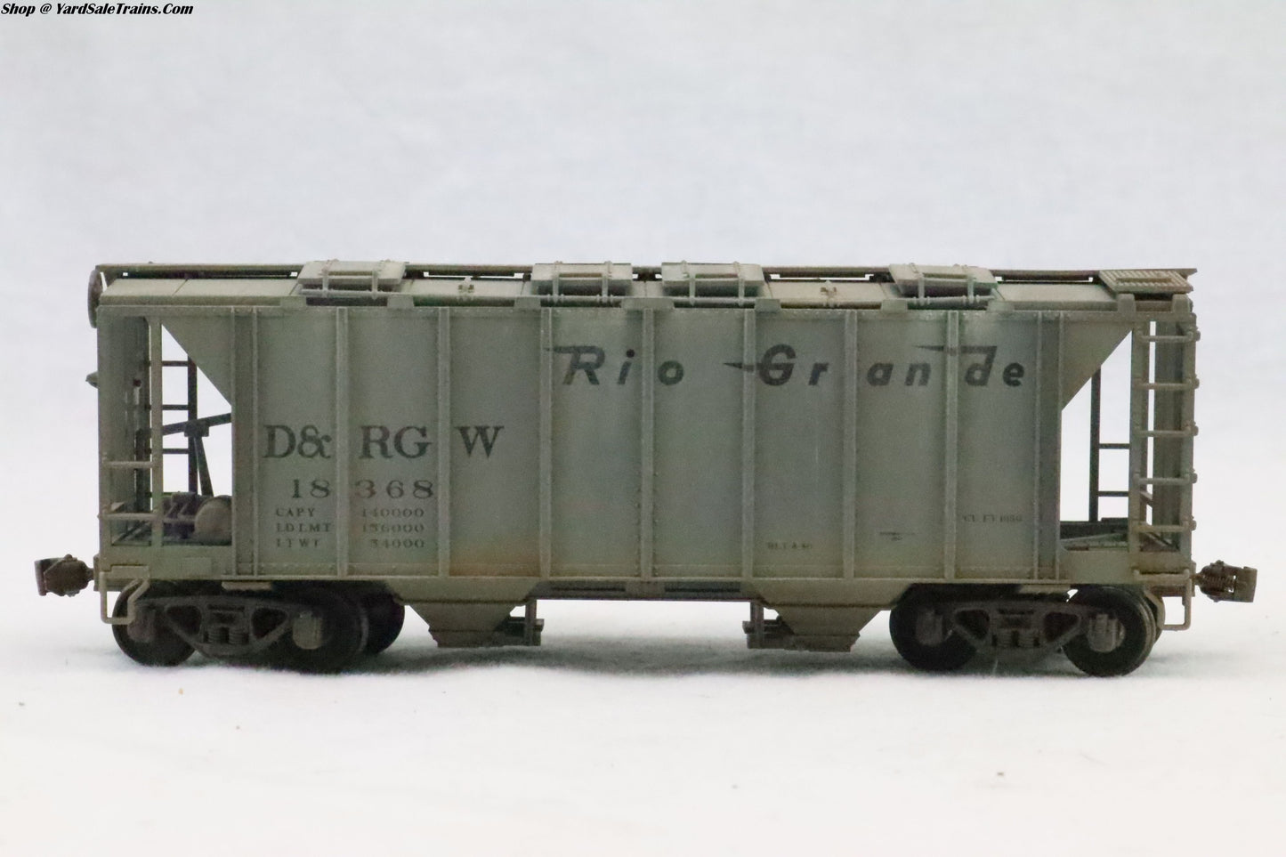 BOW-55615 - ACF 70 Ton 2 Bay Covered Hopper - Denver & Rio Grande Western - D&RGW 18368 - Weathered - Resister & Metal Wheels - HO Scale - Preowned