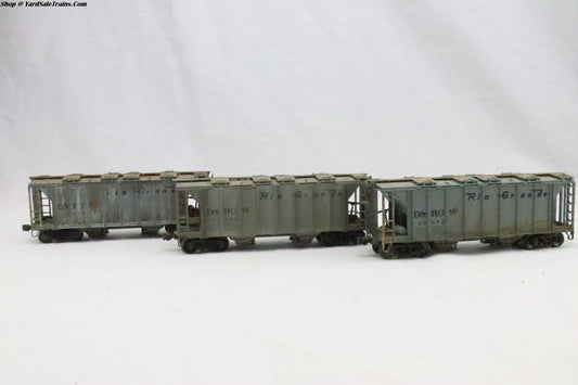 KAT-38-0110 - ACF 70 Ton Covered Hopper (3-Pack) - Rio Grande - D&RGW 18372/18355/18368 - Weathered - Resistor & Metal Wheels - HO Scale - Preowned