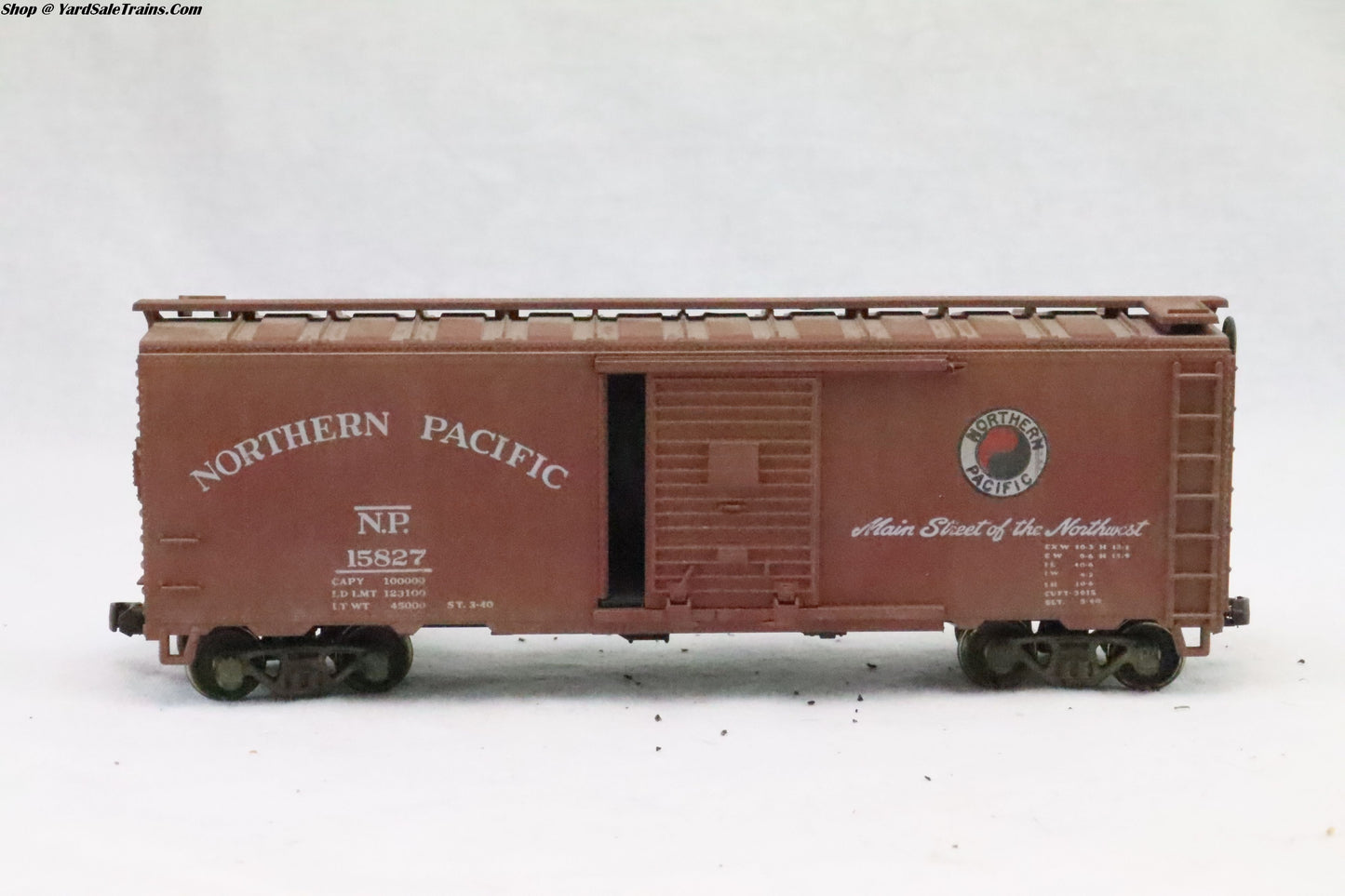 UNK-???? - Box Car - Northern Pacific - NP 15827 - Weathered - Resistor & Metal Wheels - HO Scale - Preowned