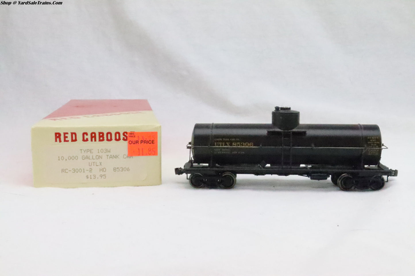 RED-RC-3001-2 - Type 103W 10,000 Gallon Tank Car - UTLX - UTLX 85306 - Resistor & Metal Wheels - HO Scale - Preowned