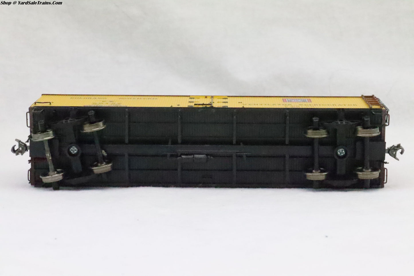RED-RC-4463a - Refrigerator Car - Colorado & Southern - C&S 50122 - Resistor & Metal Wheels - HO Scale - Preowned