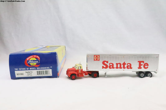 ATH-93192 - Mack B w/40' Trailer - Santa Fe - HO Scale - Preowned
