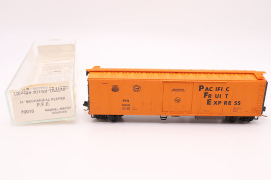 MTL-70010 - Kadee - 51' 3 3/4" Rib Side Mechanical Reefer - Pacific Fruit Express - PFE #302322