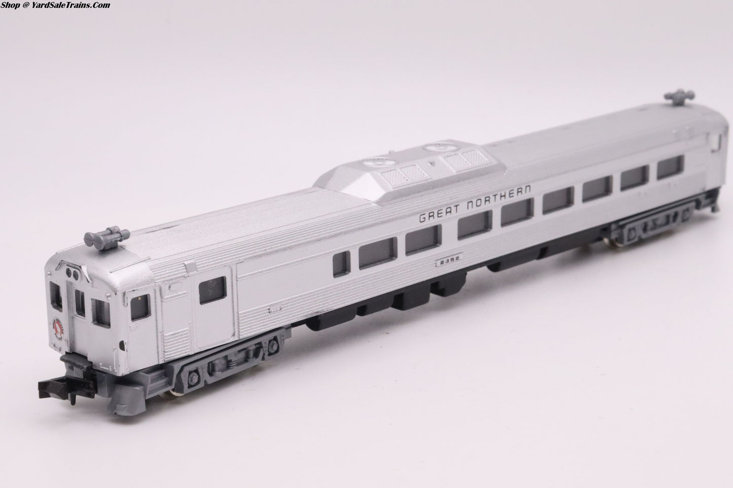 CC-1-004486 - RDC-2 Powered - Great Northern - GN #2352 - N Scale - Preowned