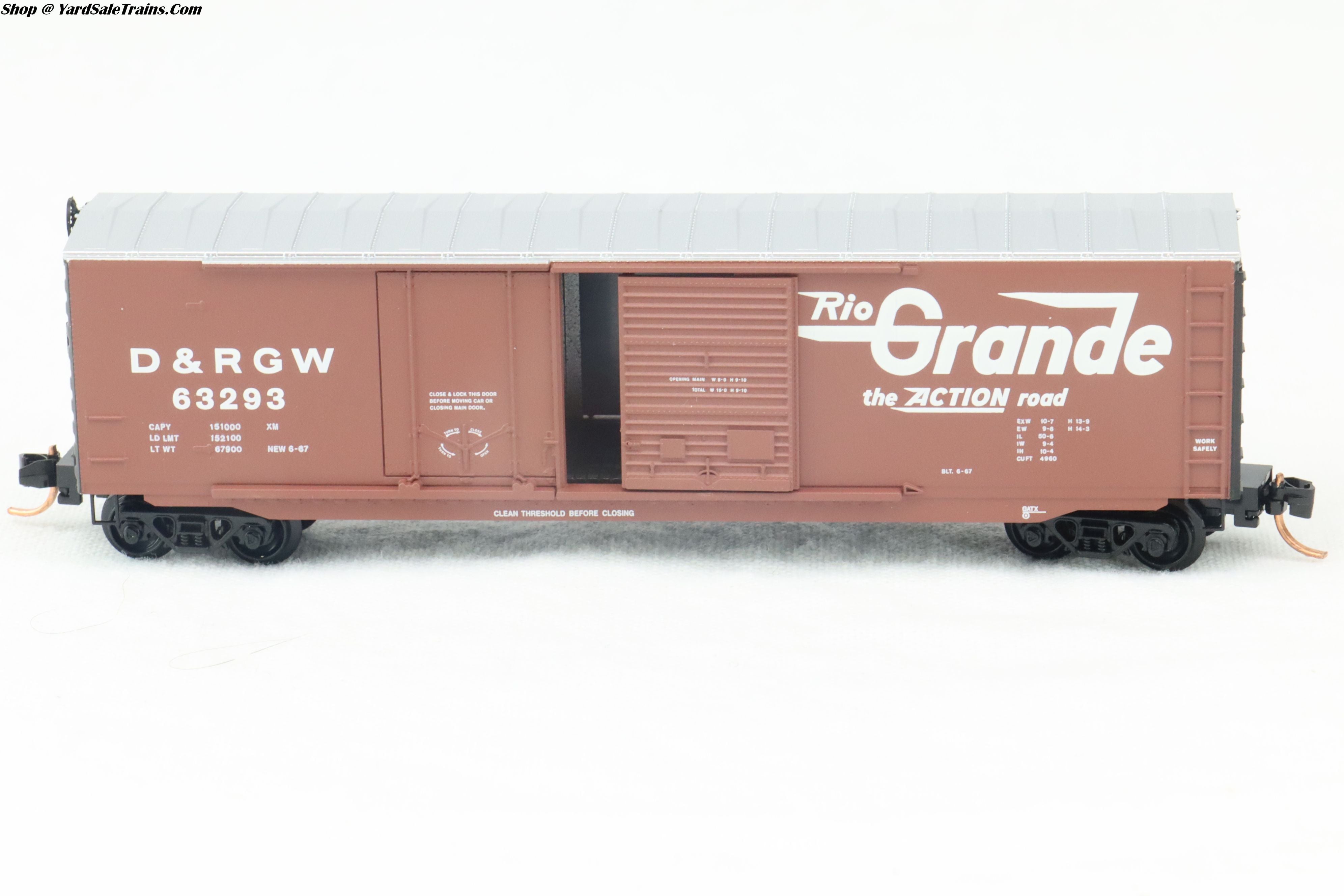 080 Train MTL-076 00 080 - 50' Standard Box Car, Plug & Sliding Door, w/o Roofwa ...