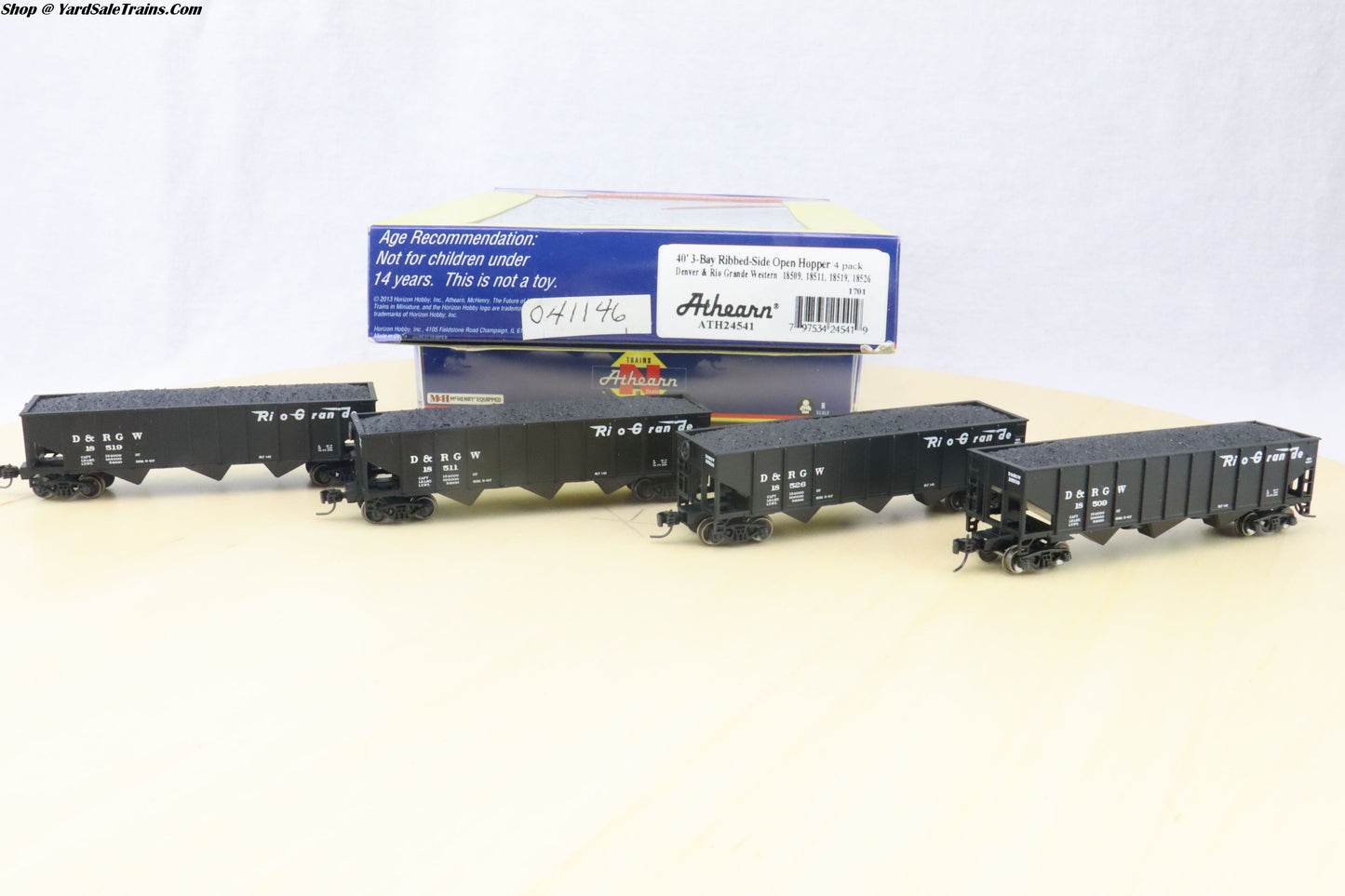 ATH-24541 - 40' 3-Bay Ribbed-Side Open Hopper (4-Pack) - Rio Grande - D&RGW 18519/18511/18509/18526 - N-Scale - Preowned