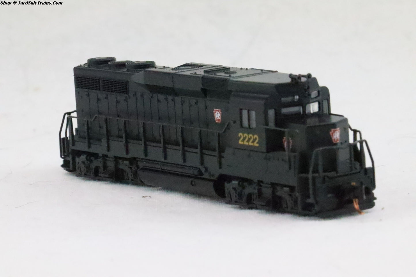 ATL-4734 - EMD GP30 Locomotive - Pennsylvania - PRR #2222 - N-Scale - Preowned