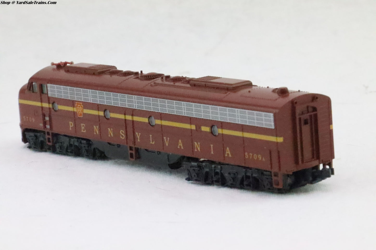 KAT-106-2001 - E8/9-A+A Locomotive Pair - Pennsylvania - PRR #5709 & #5836 - N-Scale - Preowned