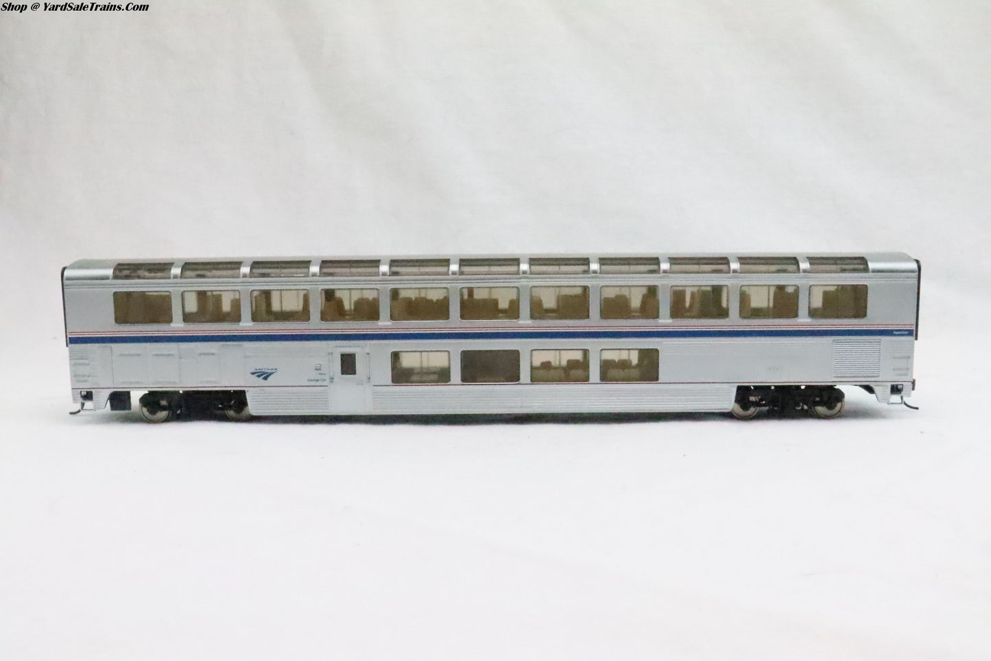 WLT-932-16194 - Amtrak Superliner I Lounge - Phase 4B - Amtrak - HO-Scale - Preowned