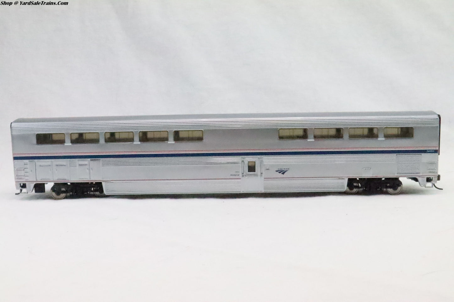 WLT-932-16184 - Amtrak Superliner I Diner - Phase 4B - Amtrak - HO-Scale - Preowned