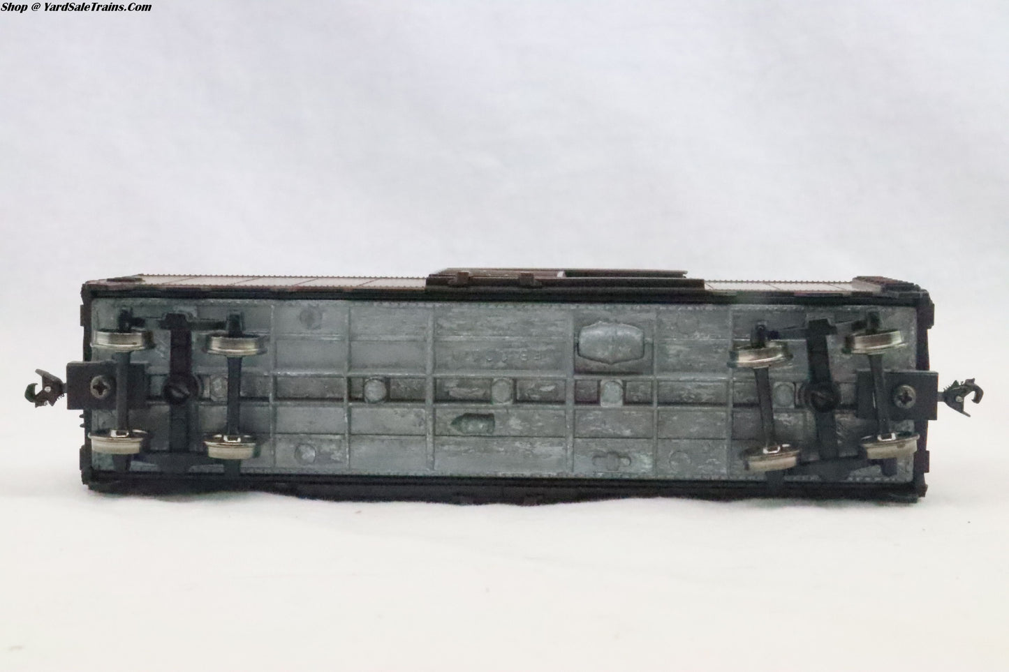 ATH-???? - 40' Box Car Chicago & North Western - No Number - Resistor & Metal Wheels - HO Scale - Weathered - Preowned
