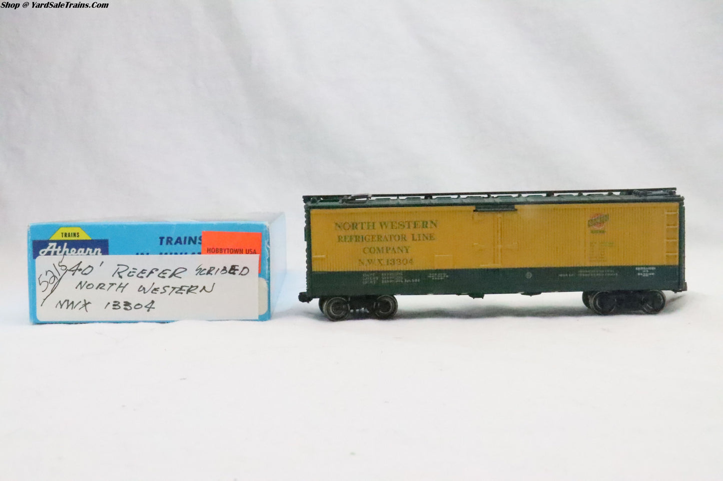 ATH-5218 - 40' Refrigerator Car North Western - NWX 13304 - Resistor & Metal Wheels - HO Scale - Preowned