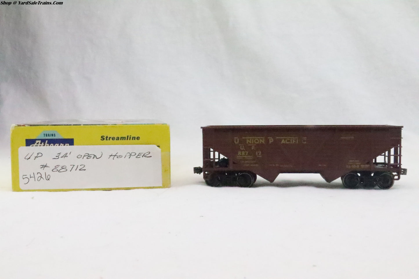 ATH-5426 - 34' Open Hopper Car Union Pacific - UP 88712 - Resistor & Metal Wheels - HO Scale - Weathered - Preowned