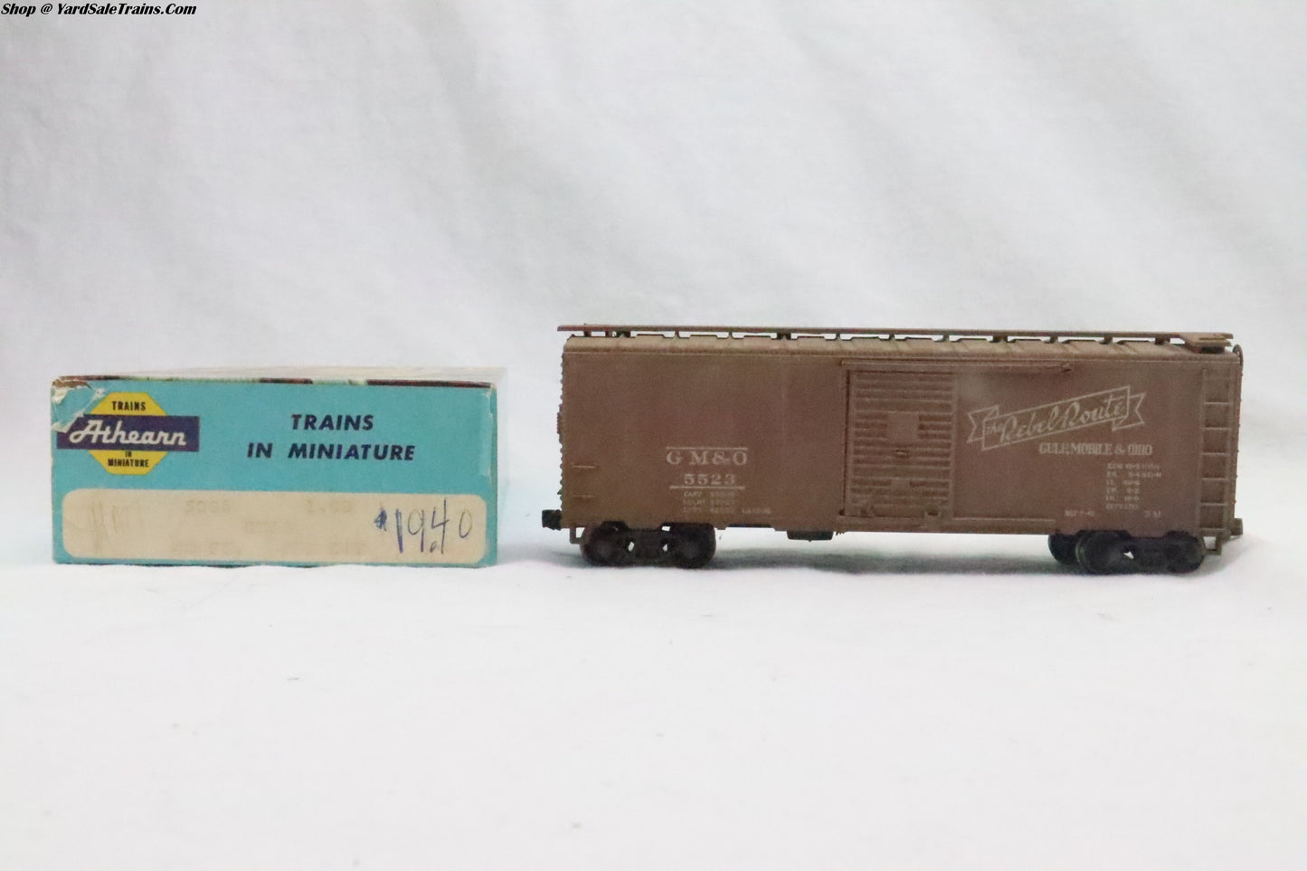 ATH-5006 - 40' Box Car Gulf, Mobile & Ohio - GM&O 5523 - Resistor & Metal Wheels - HO Scale - Weathered - Preowned