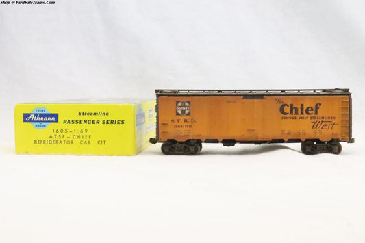 ATH-1605 - Refrigerator Car Santa Fe The Chief - SFRD 36063 - Weathered - HO Scale - Preowned