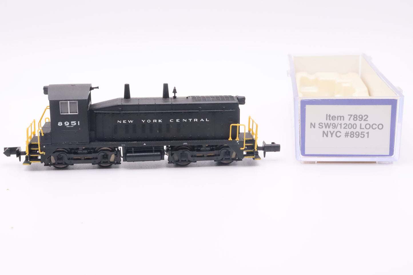 LL-7892 - SW9/1200 Locomotive - New York Central - NYC-8951