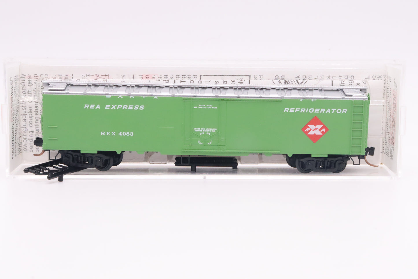MTL-52030 - 52' 2" Riveted Steel Express Reefer w/Plug Door - Santa Fe / REA - REX-4083