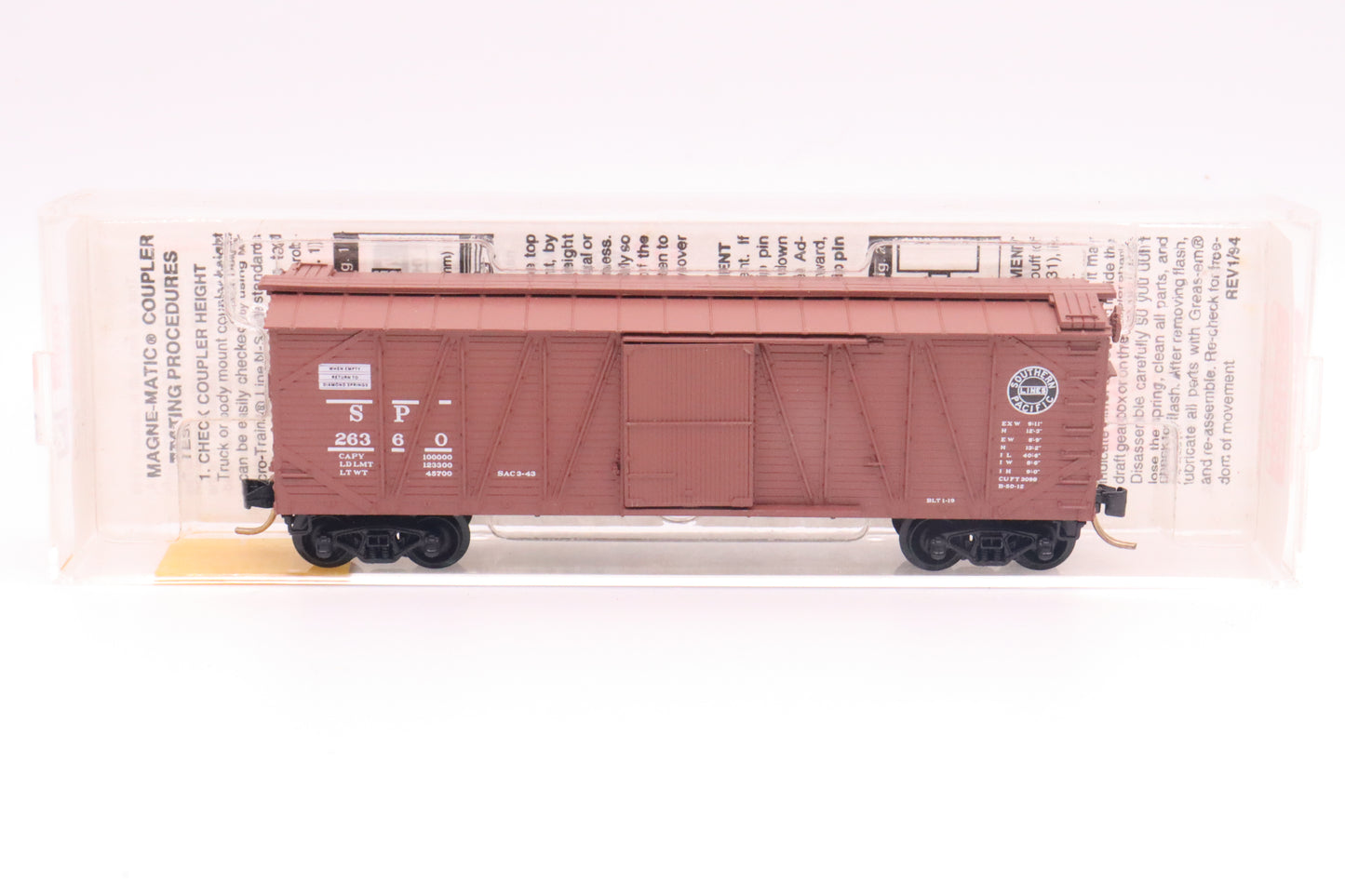 MTL-28030 - 40' Outside Braced Boxcar with Single Door - Southern Pacific - SP-26360